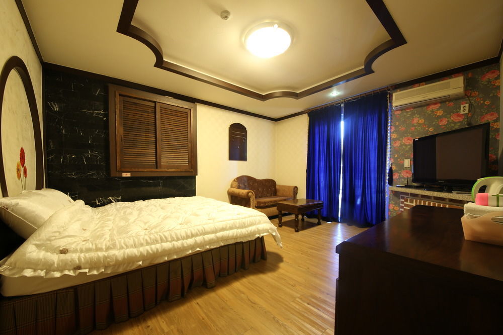Bali Motel Daejeon Exterior photo